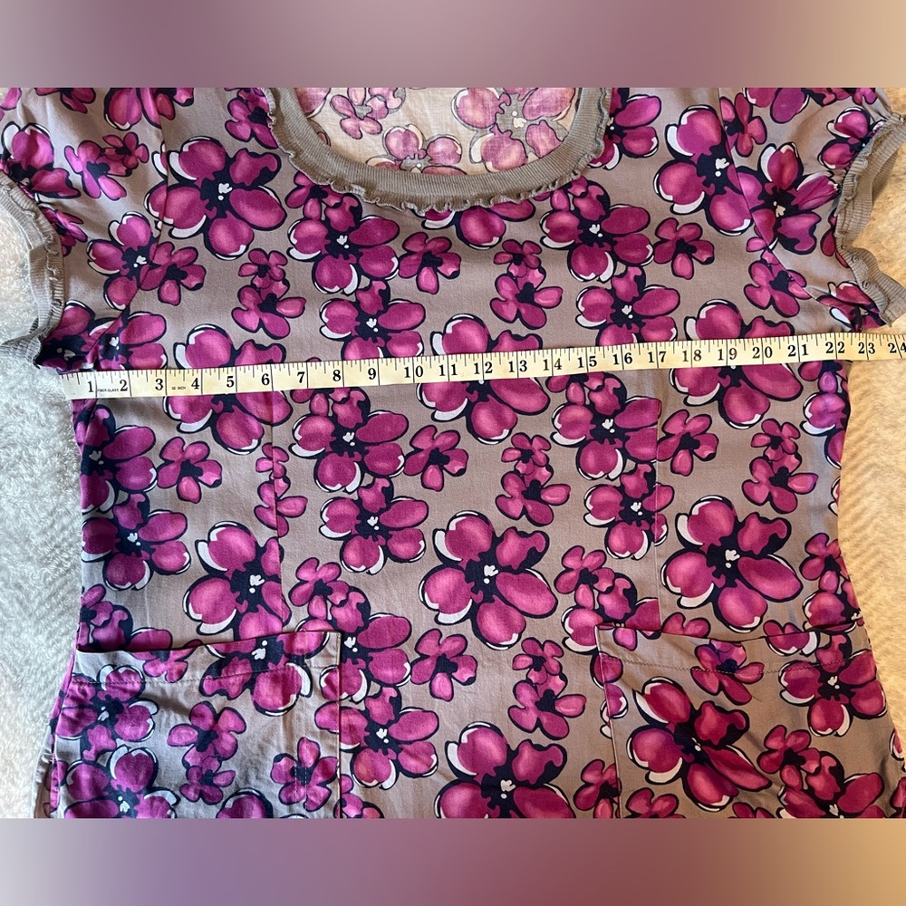 Rampage Medical Apparel Floral Scrub Top. - Picture 5 of 7